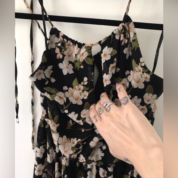 Forever21 Floral Y2K Halter Dress - Picture 4 of 7